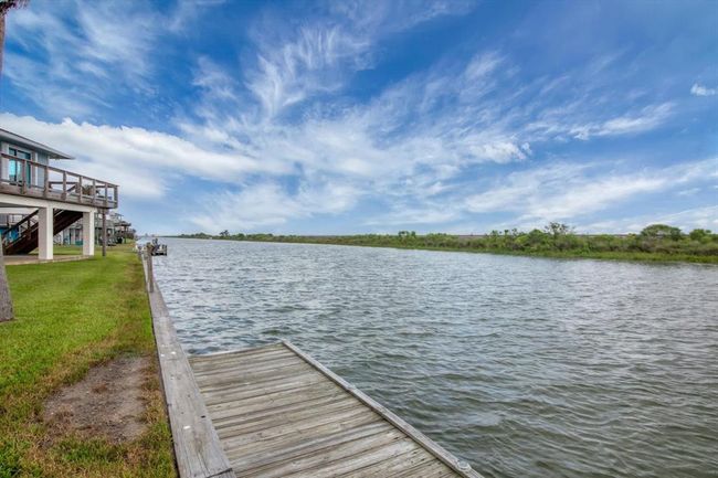 354 Ling Street, House other with 3 bedrooms, 3 bathrooms and 1 parking in Bayou Vista TX | Image 12