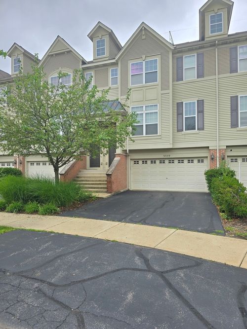 3359 Kentshire Cir, Aurora, IL, 60504-6917 | Card Image