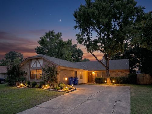 602 Heritage Hill Dr, Forney, TX, 75126-9746 | Card Image