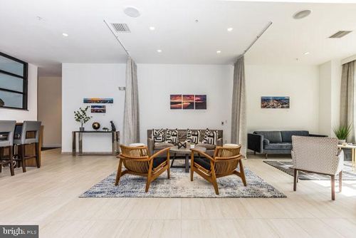 1b-1-1226-131 Bridge Street, PHOENIXVILLE, PA, 19460 | Card Image