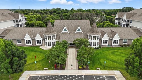 apt-116-100 Clydesdale Trl, Medina, MN, 55340-4560 | Card Image