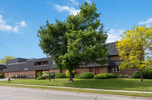 214-580 Mary St E, Whitby, ON, L1N2R3 | Card Image