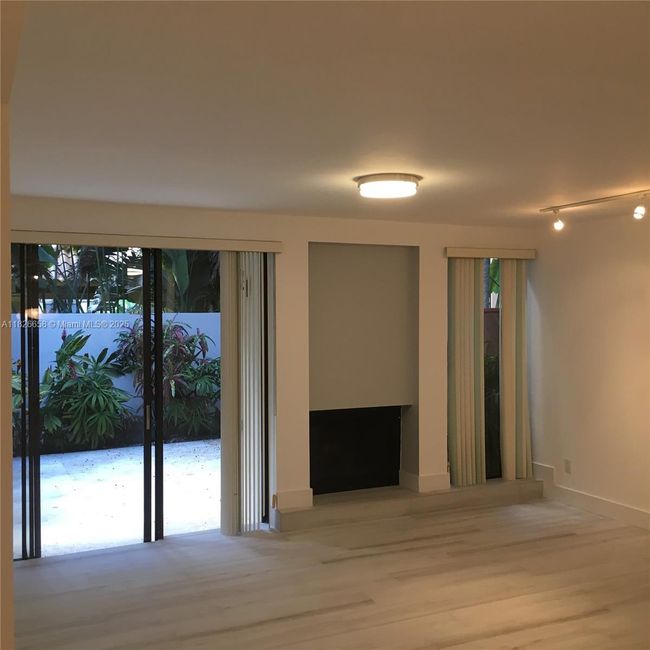 APT-8 - 2180 Brickell Ave, Townhouse with 2 bedrooms, 2 bathrooms and null parking in Miami FL | Image 22