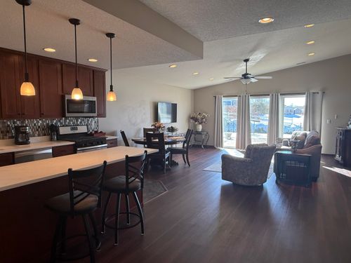 30 Stoneybrook Cir Sw, Spencer, IA, 51301-5806 | Card Image