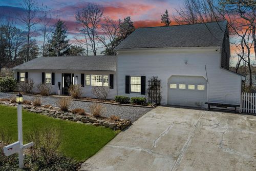 25 Frances Helen Rd, Yarmouth Port, MA, 02675-2405 | Card Image