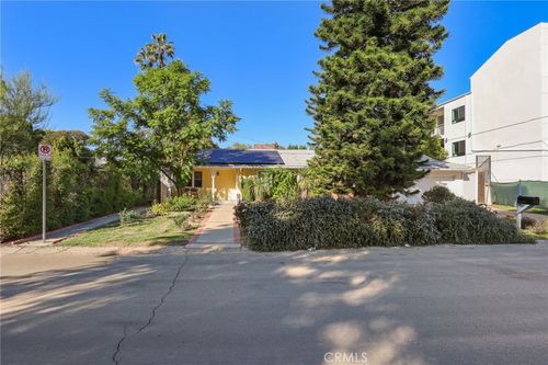 15719 Vose St, Lake Balboa, CA, 91406-5154 | Card Image