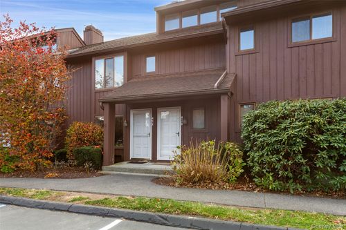 422 Panorama Dr, Mohegan Lake, NY, 10547-1205 | Card Image