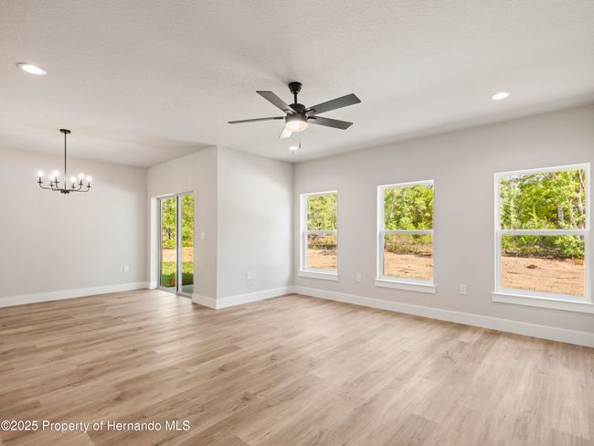 14353 Chimney Swift Rd, House other with 4 bedrooms, 2 bathrooms and null parking in WEEKI WACHEE FL | Image 10