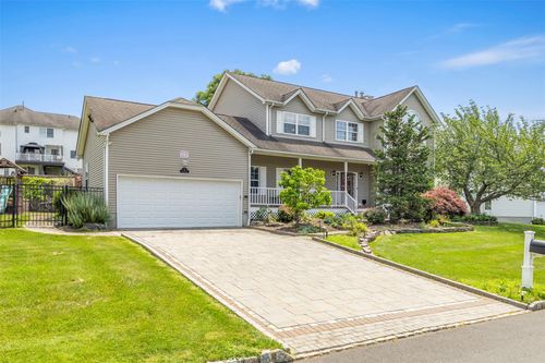 9 June Rd, Chester, NY, 10918-1132 | Card Image