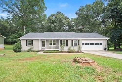 200 E Country Woods Dr, Covington, GA, 30016-4579 | Card Image