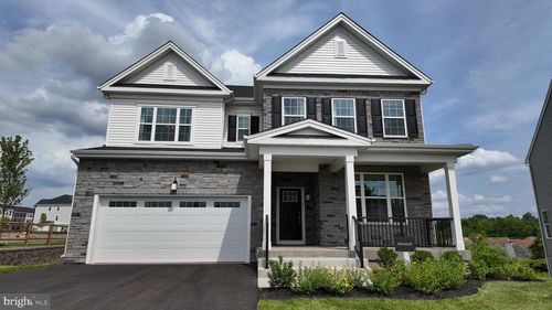 25 Jacob Francis Way, Titusville, NJ, 08560-2428 | Card Image
