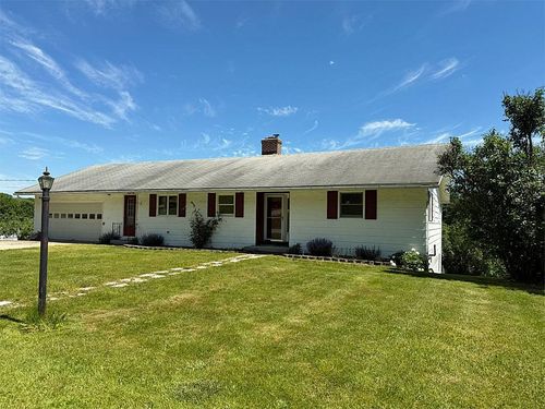 28 Campbell Rd, Rutland, VT, 05701-3801 | Card Image