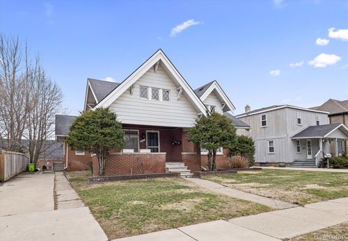 1117 N Oak St, Rochester, MI, 48307-1189 | Card Image