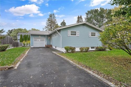 460 Lillian Ave, Syracuse, NY, 13206-2159 | Card Image