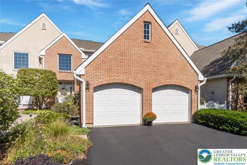 717 Dorset Rd, Allentown, PA, 18104-3385 | Card Image