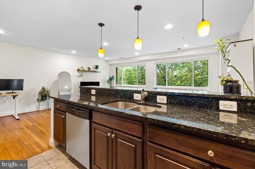 apt-403-804 Taylor St Nw, WASHINGTON, DC, 20011-5969 | Card Image