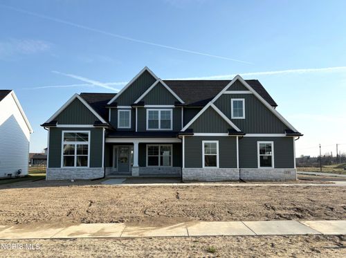 11 Hawthorne Xing, Perrysburg, OH, 43551-6808 | Card Image