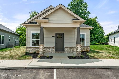 832 Rosemary Ln, La Grange, KY, 40031-7920 | Card Image