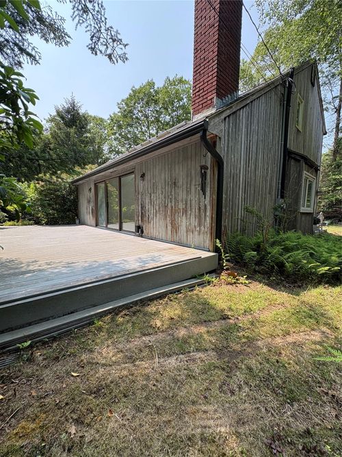 165 Roses Grove Rd, Southampton, NY, 11968 | Card Image