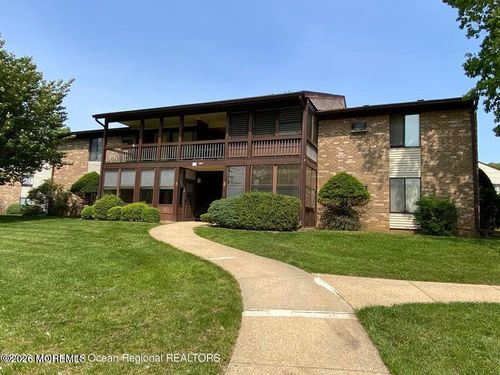 d-118 D Amberly Dr, Manalapan, NJ, 07726-2307 | Card Image