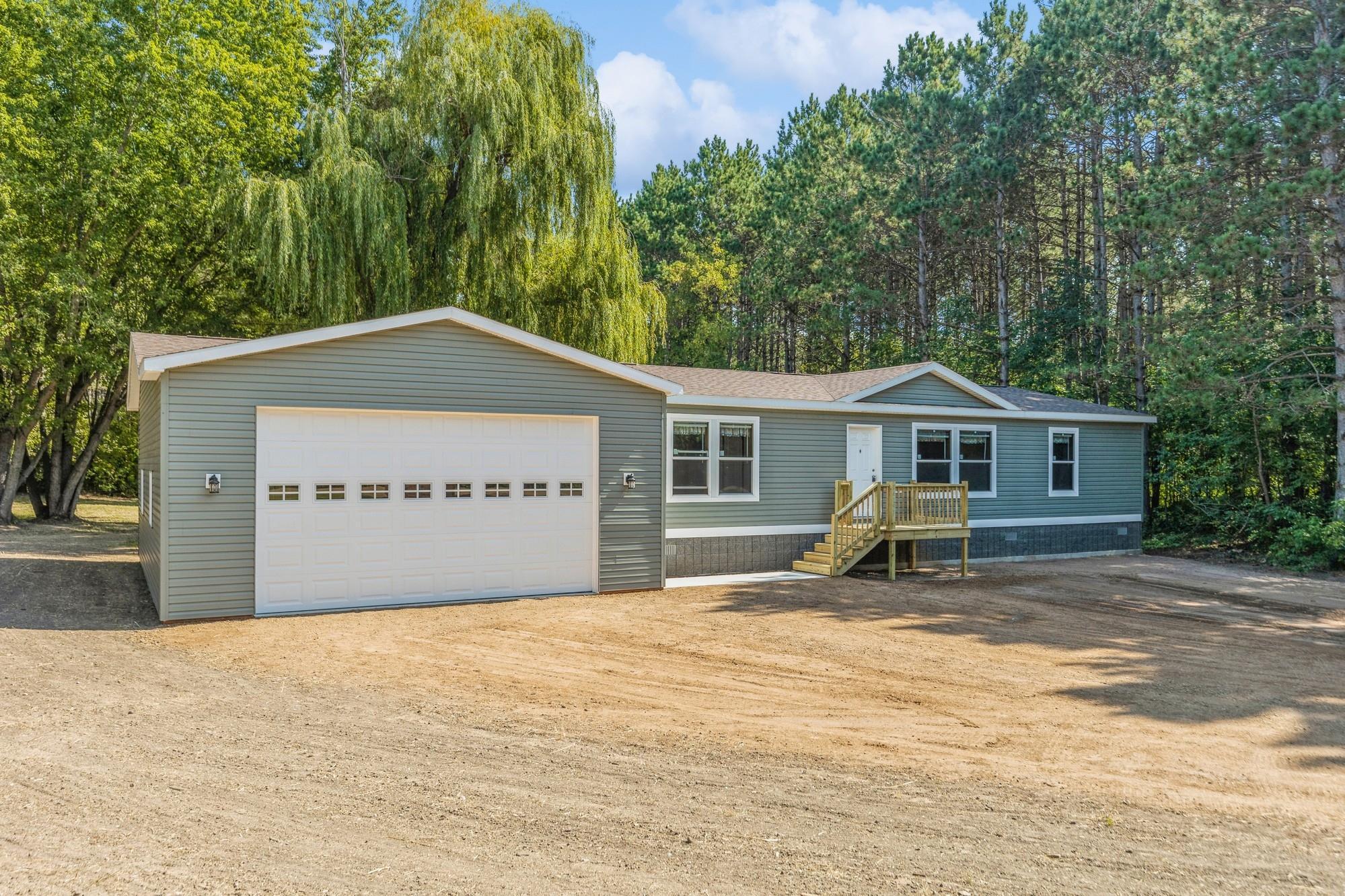 Puma St, Princeton, MN 55371