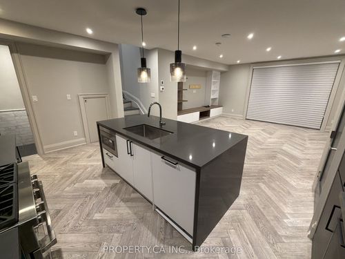6-47 Madison Ave, Toronto, ON, M5R2S3 | Card Image