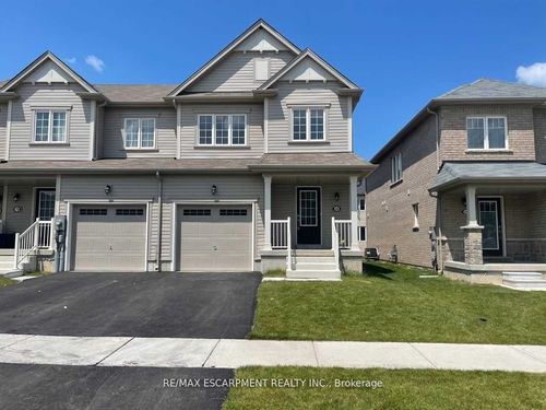 68 Munro Cir, Brantford, ON, N3T0R5 | Card Image