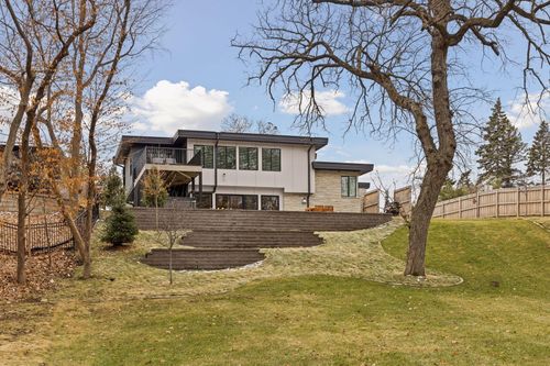 3812 W 57th St, Edina, MN, 55410-2333 | Card Image