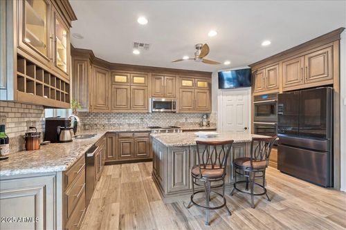 890 E Heather Dr, San Tan Valley, AZ, 85140-5675 | Card Image