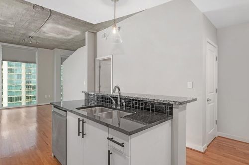 apt-1602-250 Pharr Rd Ne, Atlanta, GA, 30305-2279 | Card Image