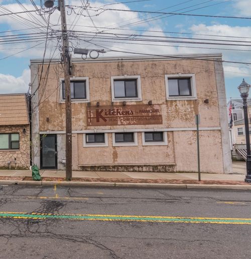 211-209-211 Central Ave, East Newark, NJ, 07029-2708 | Card Image