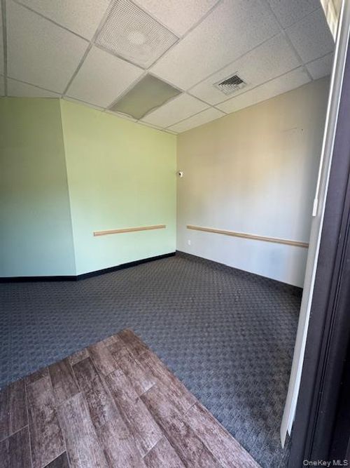 1000 Atlantic Ave, Baldwin, NY, 11510-4247 | Card Image