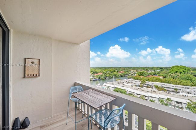 APT-1015 - 90 Edgewater Dr, Condo with 2 bedrooms, 2 bathrooms and null parking in Coral Gables FL | Image 13