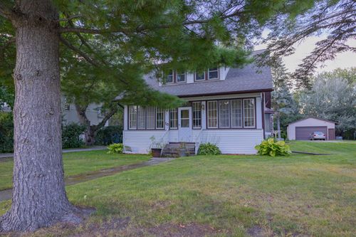 15 E Gilman St, New York Mills, MN, 56567-4308 | Card Image