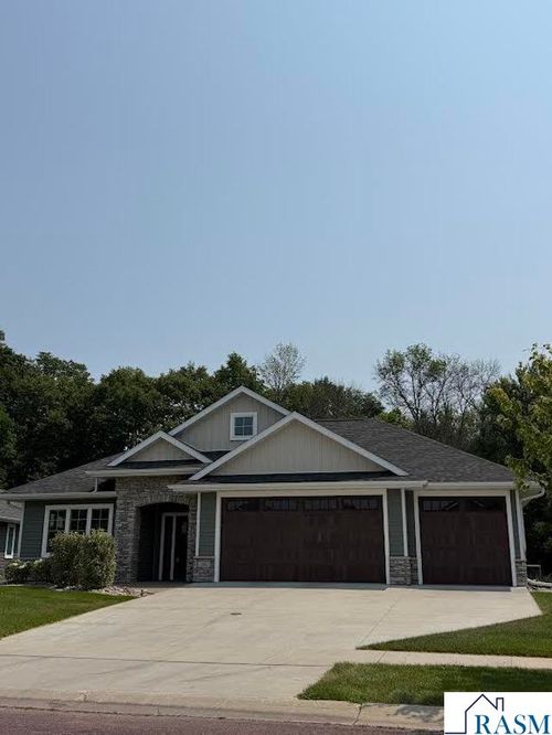 316 Dancing Waters Circle, Mankato, MN, 56001 | Card Image
