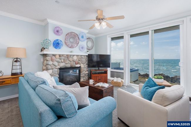 1113 N Highway 101, Condo with 1 bedrooms, 2 bathrooms and null parking in Depoe Bay OR | Image 4