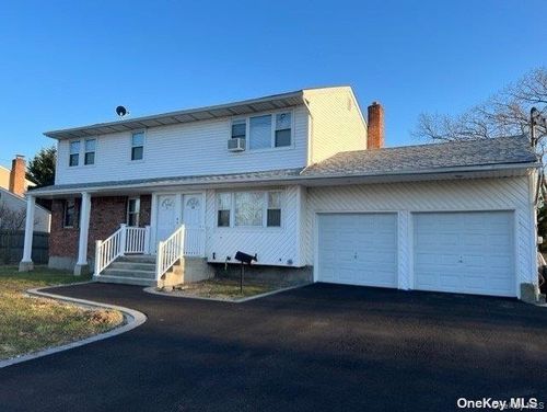 b-6 Rowland Pl, West Babylon, NY, 11704-6406 | Card Image