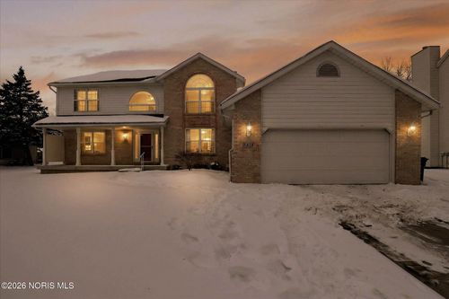 8414 Meghan Dr, Sylvania, OH, 43560-4254 | Card Image