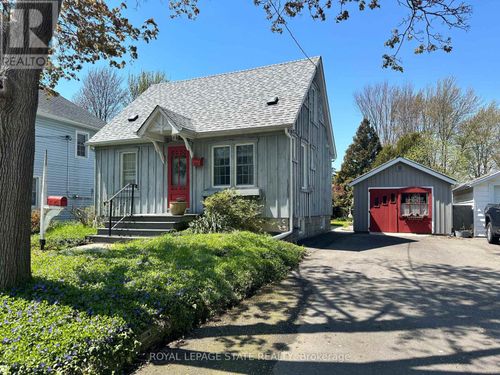 618 Pine Street, Haldimand (Dunnville), ON, N1A2M2 | Card Image