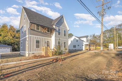 607 Julia Avenue, House other with 4 bedrooms, 3 bathrooms and null parking in Belmont NC | Image 2