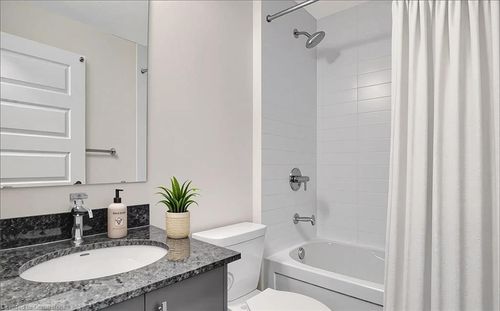 6-103 Roger St, Waterloo, ON, N2J0G2 | Card Image