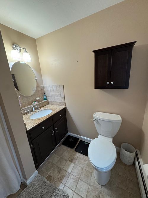 2 Holt Rd, Amherst, NH, 03031-3007 | Card Image