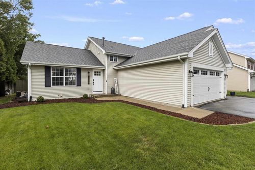 2246 Tumbleweed Lane, Beloit, WI, 53511 | Card Image