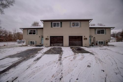 N7227 Leibl Ct, Holmen, WI, 54636-9403 | Card Image