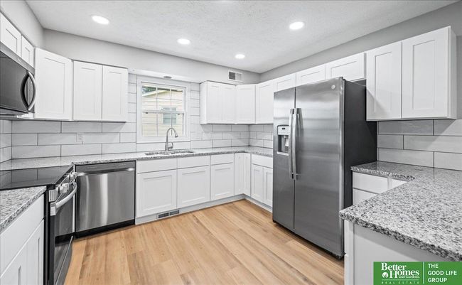 13214 Marinda Cir, House other with 3 bedrooms, 2 bathrooms and 2 parking in Omaha NE | Image 10
