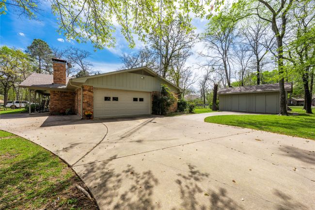 162 1 St Oak Dr, House other with 2 bedrooms, 2 bathrooms and null parking in Enchanted Oaks TX | Image 20