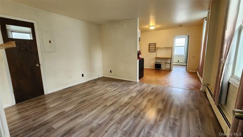 2-37 Drew Ave, Highland Fls, NY, 10928-2057 | Card Image