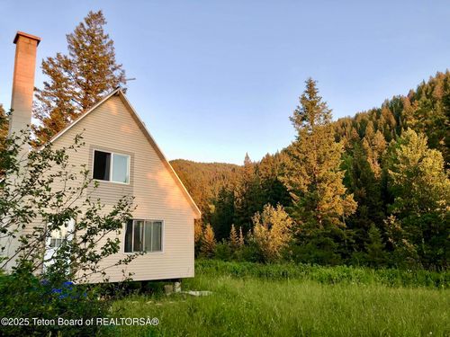 466 Willow Creek Canyon Rd, Bedford, WY, 83112 | Card Image