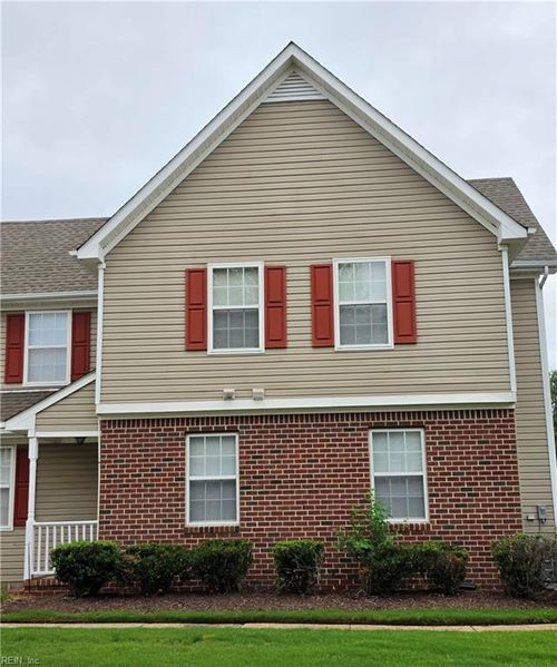 1002 Willow Green Ct, Chesapeake, VA, 23320-2071 | Card Image