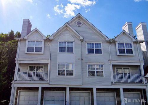 129 Prestwick Way, Edison, NJ, 08820-4682 | Card Image